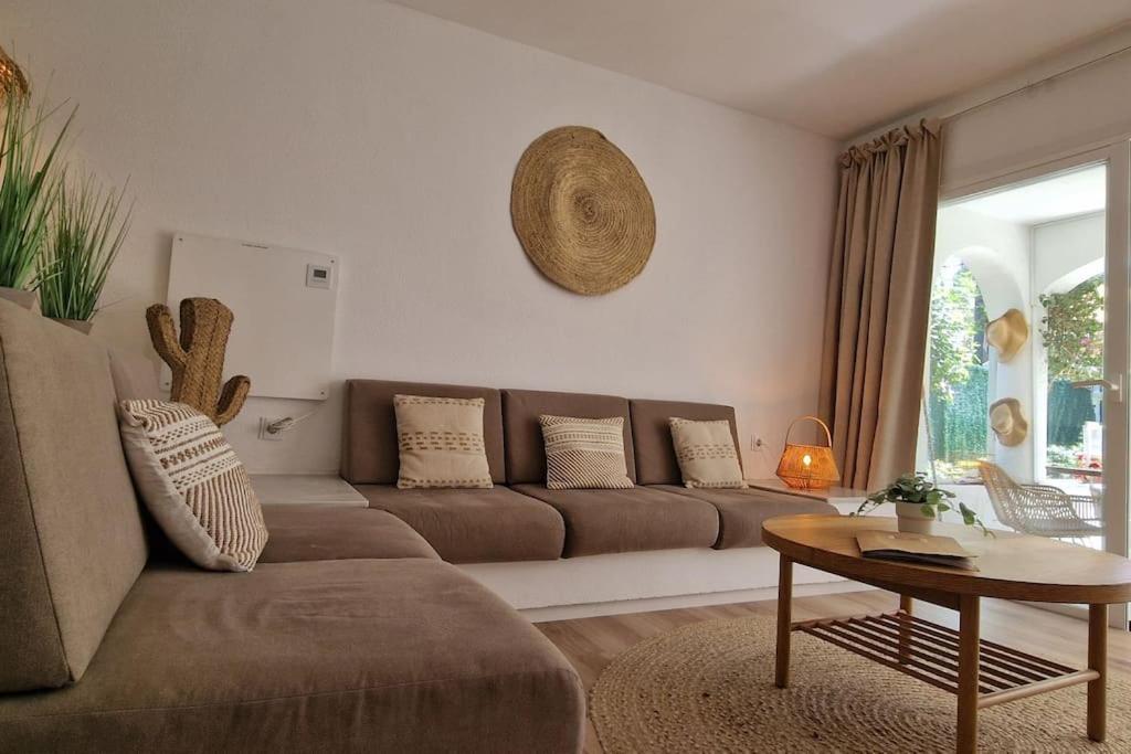 Luxe Studio Met Ruim Terras, Vlak Aan Zee! Sitio de Calahonda ภายนอก รูปภาพ